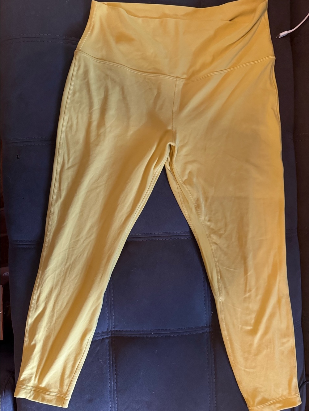Lululemon NWOT yellow align leggings